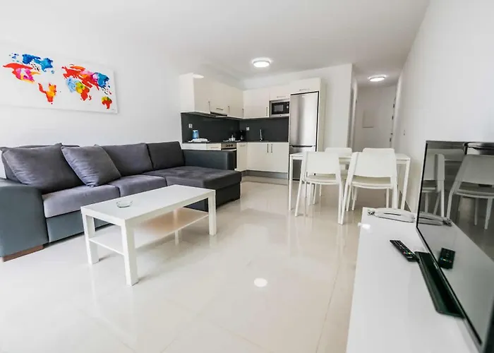 Bahia Calma Aparthotel 4*