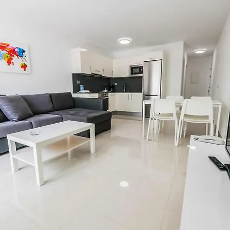 Bahia Calma Apart-hotel 4*