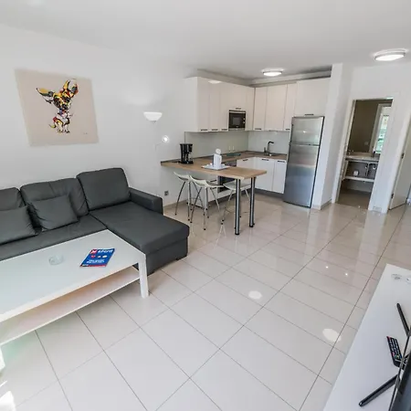 Bahia Calma Apart-hotel 4*
